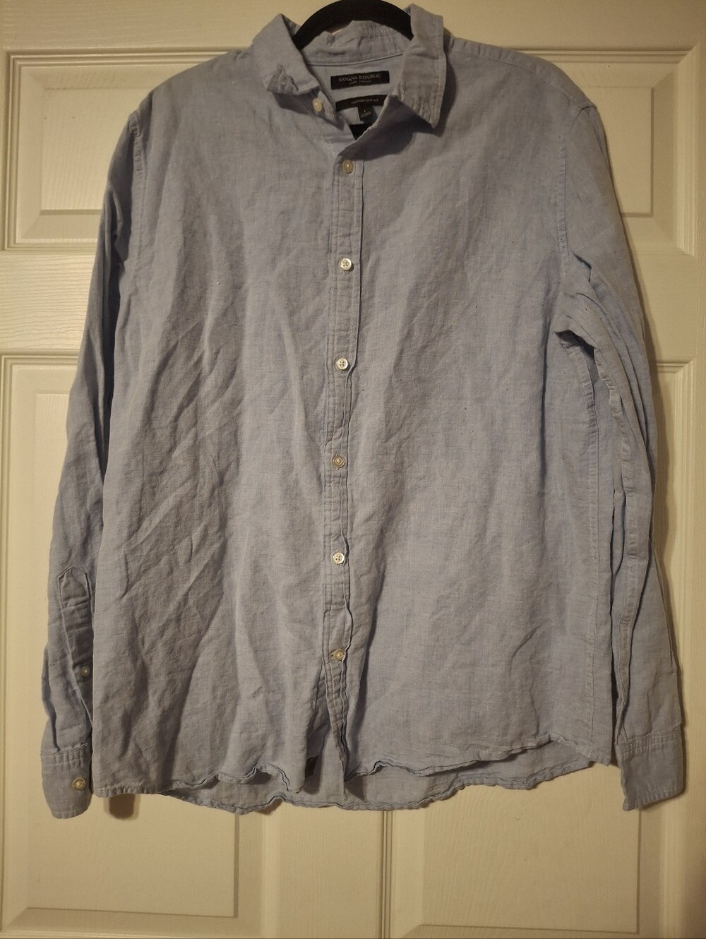 Banana Republic Men's Light Blue Casual Button-Down Shirt